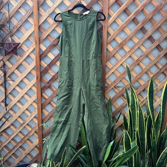 Loft Wide Leg Petite Jumpsuit - Picture 1 of 9